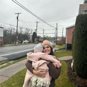 Meet your Posher, Olivia